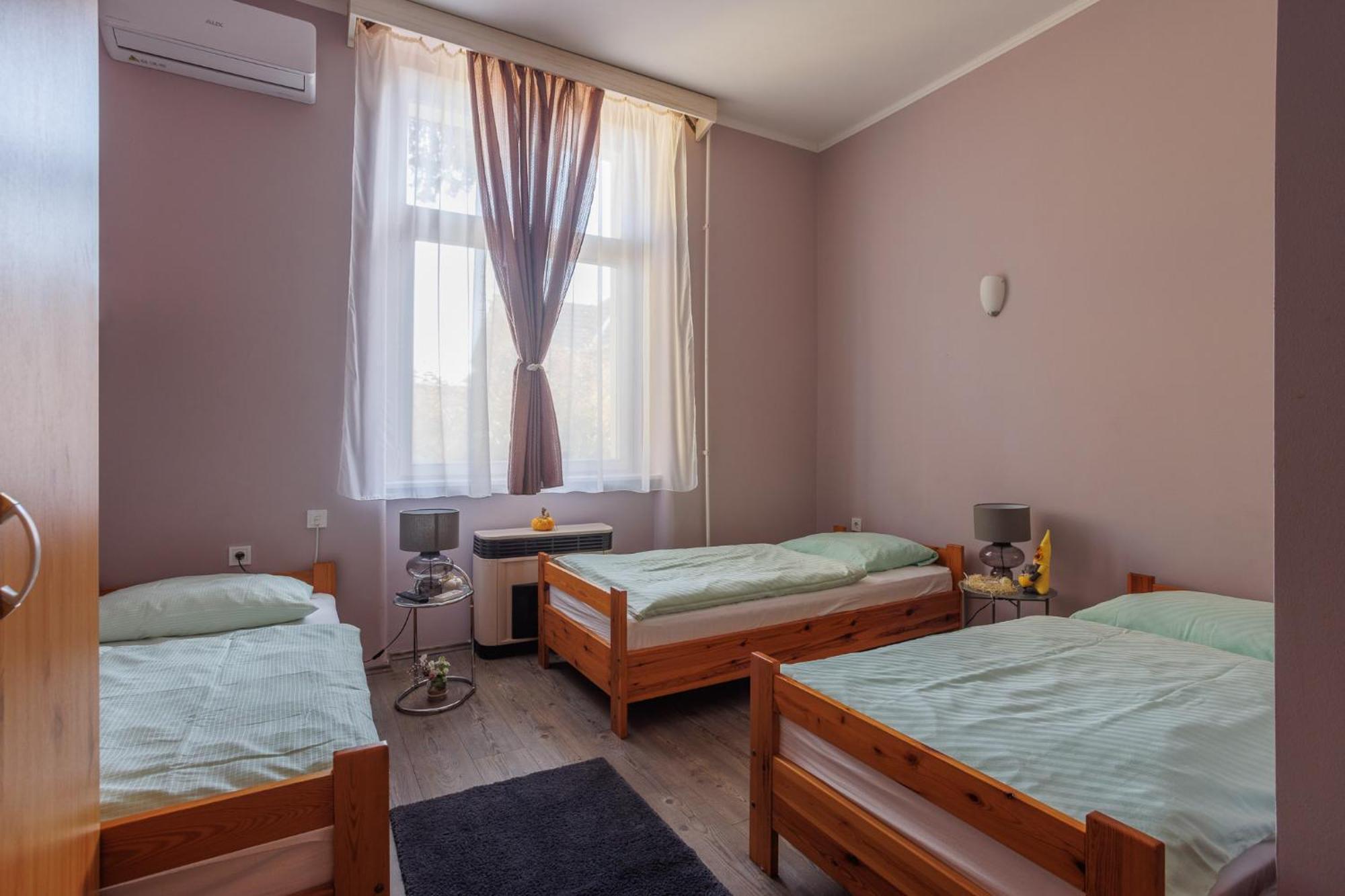 Harang Panzió Panzió Gyomaendrőd Kültér fotó